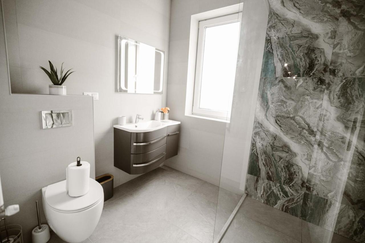 Sibiu Ezonia Central Apartment 外观 照片